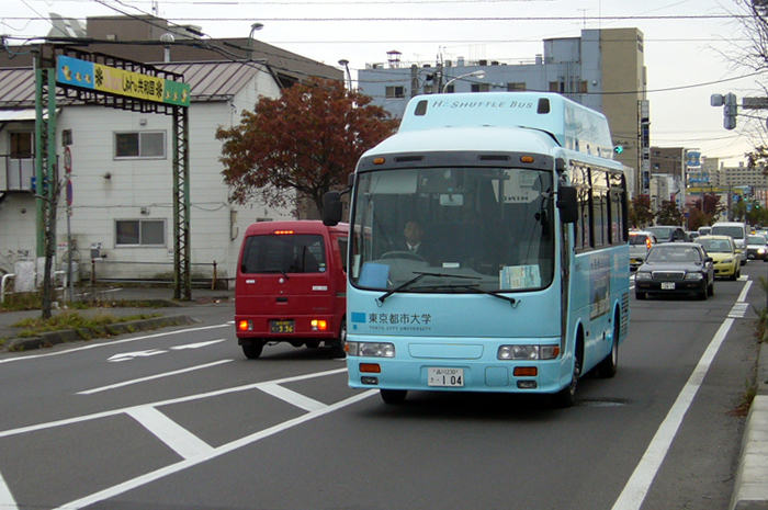 東京都市大学　水素燃料エンジンバス